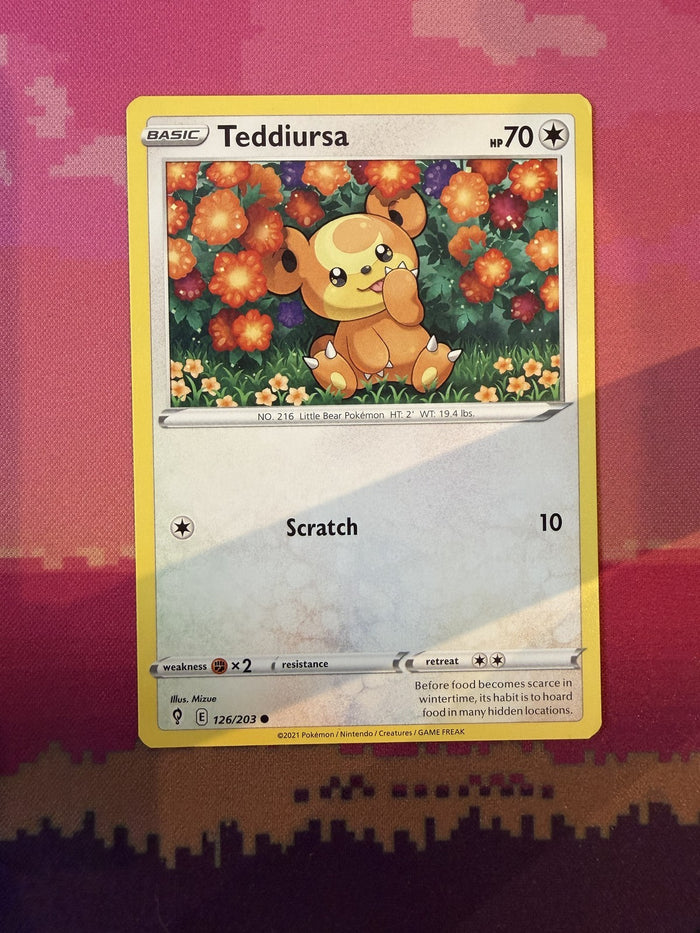 Pokemon Card Teddiursa Evolving Skies Common 126/203 Near Mint