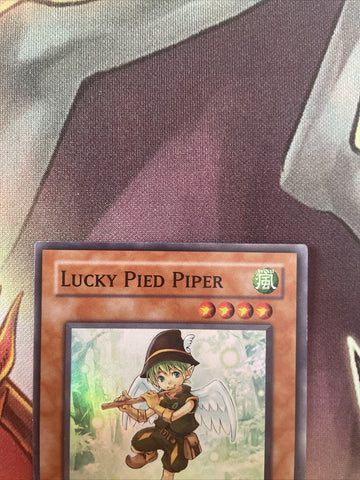 taev-en021 Lucky Pied Piper 1st Edition (MINT) Super Rare Yugioh! (back)