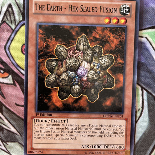 LCYW-EN264 The Earth - Hex-Sealed Fusion Common 1st Edition Near Mint Yugioh Car