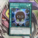 AC19-EN015 Detonate Super Rare 1st Edition NM Yugioh Card