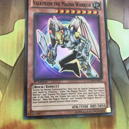 LCYW-EN021 - Valkyrion the Magna Warrior - Super Rare - 1st edition - YuGiOh!