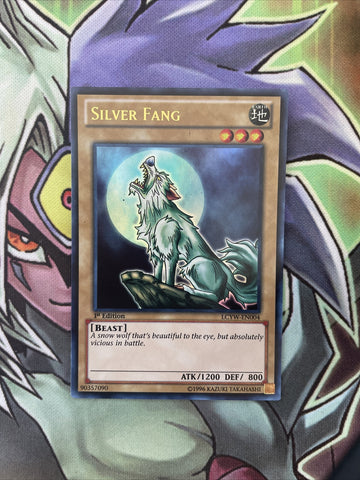 LCYW-EN004 Silver Fang Ultra Rare 1st Edition Near Mint Yugioh Card