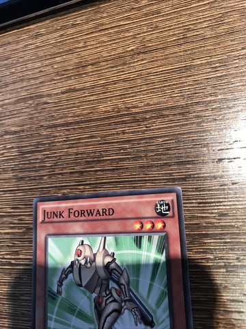 LC5D-EN024 JUNK FORWARD Common 1st Edition YuGiOh Card (back)