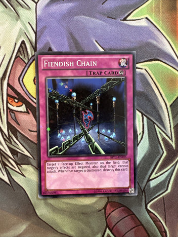 BP01-EN105 Fiendish Chain Starfoil Rare Unlimited Edition NM Yugioh Card