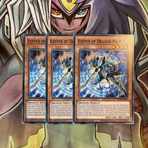 SDAZ-EN015 x3 Keeper of Dragon Magic Common Excellent Condition Yugioh