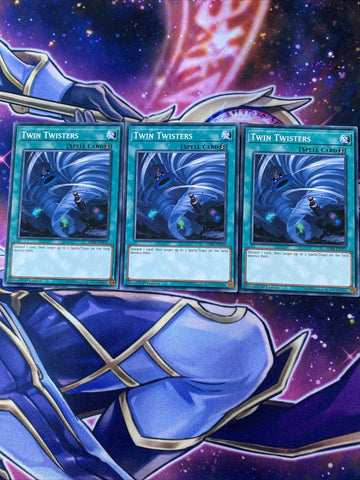 SDRR-EN032 Twin Twisters Yugioh x3 Playset