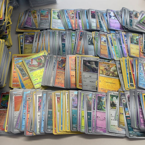 1000 REVERSE HOLO BUNDLE FULL FOIL Pokemon Collection Bulk NEW SETS NM Massive